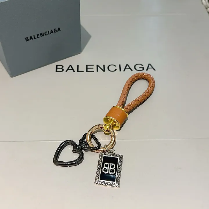スーパーコピー バレンシアガ キーホルダー