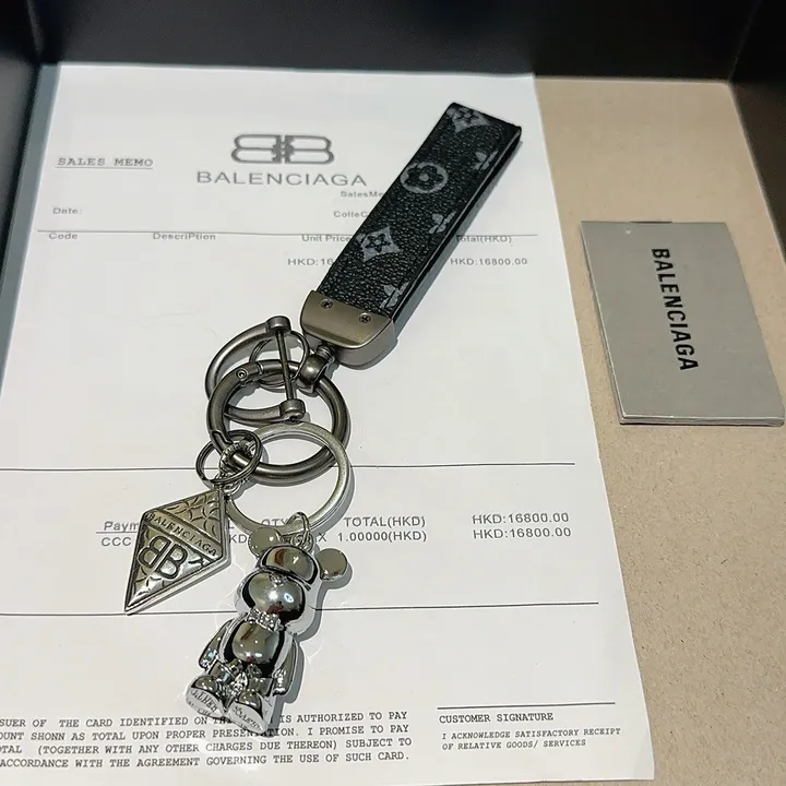 スーパーコピー バレンシアガ キーホルダー