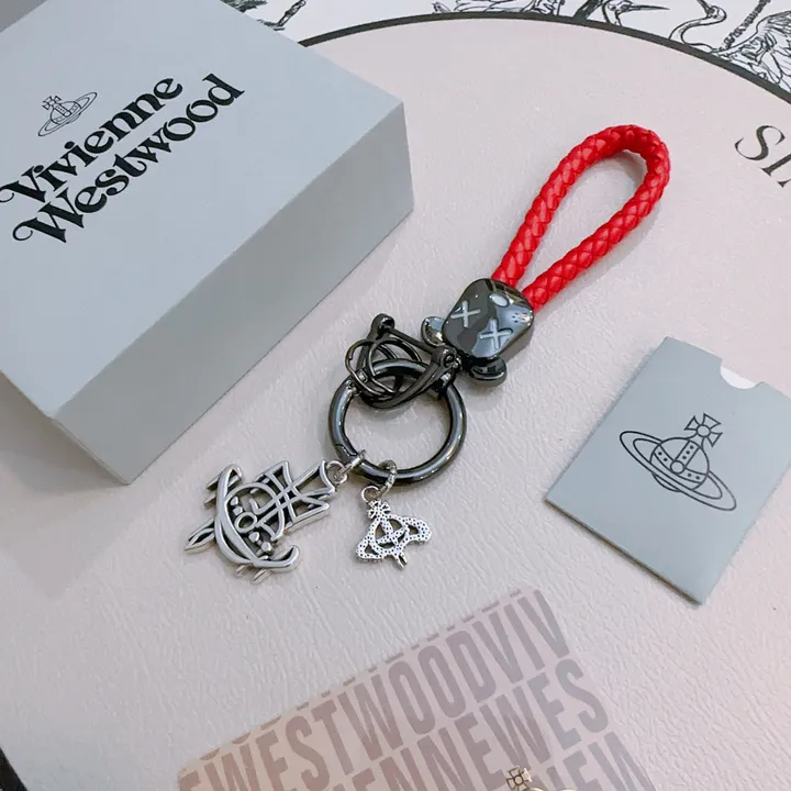 スーパーコピー クリスチャン・ルブタン キーホルダー