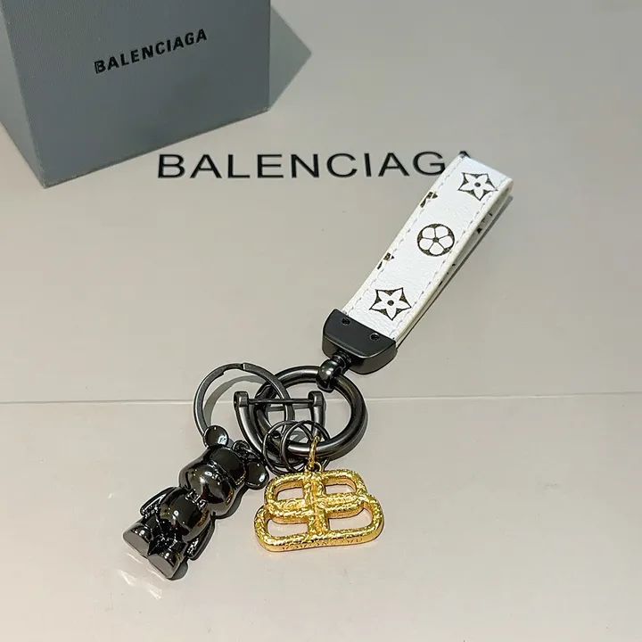 スーパーコピー バレンシアガ キーホルダー