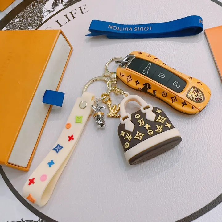 スーパーコピー ルイヴィトン キーホルダー