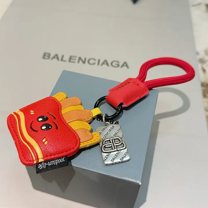 スーパーコピー バレンシアガ キーホルダー