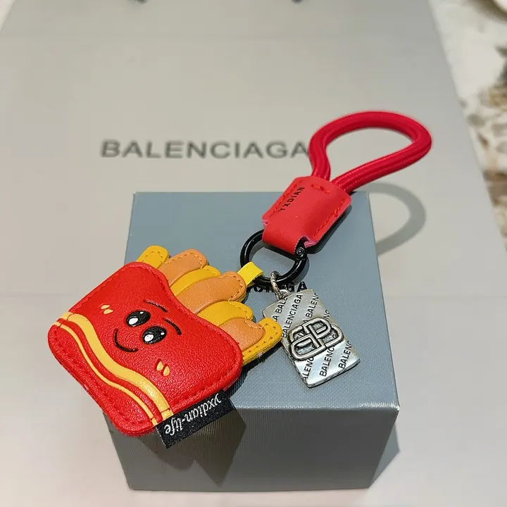 スーパーコピー バレンシアガ キーホルダー