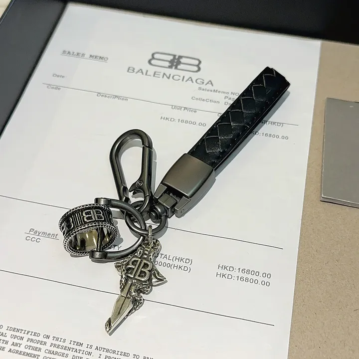 スーパーコピー バレンシアガ キーホルダー