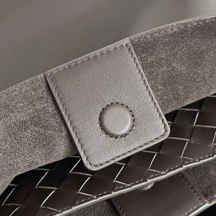 スーパーコピー ボッテガ ヴェネタ キーホルダー