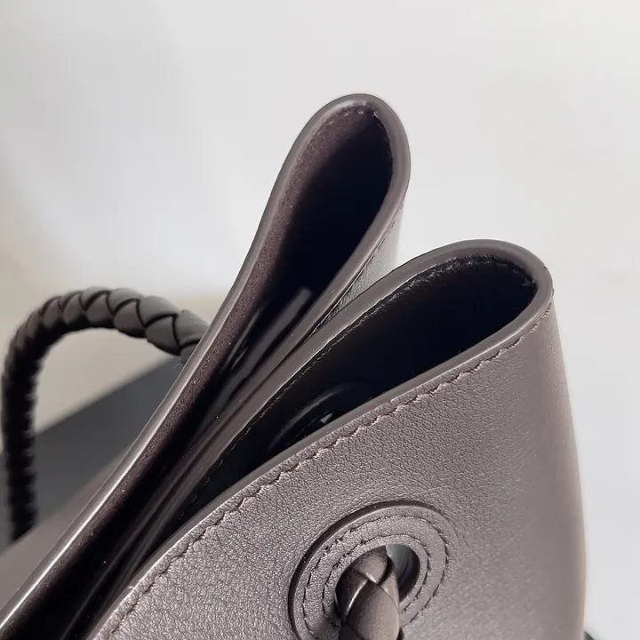 スーパーコピー ボッテガ ヴェネタ キーホルダー