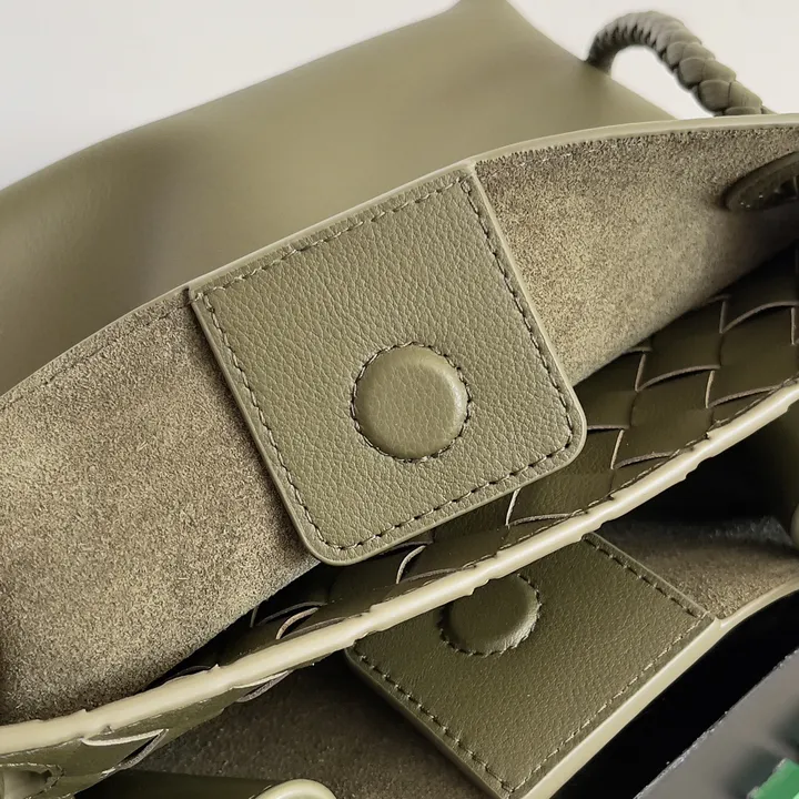 スーパーコピー ボッテガ ヴェネタ キーホルダー