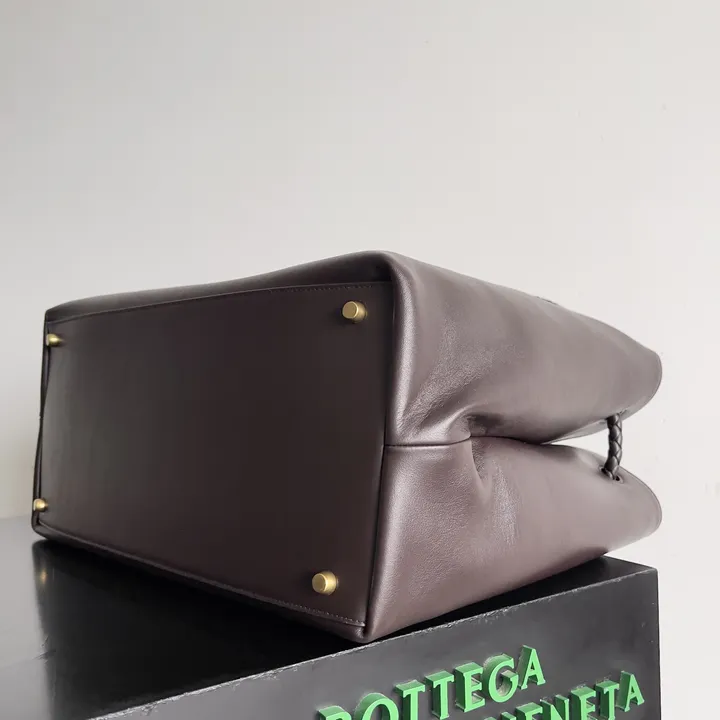 スーパーコピー ボッテガ ヴェネタ キーホルダー