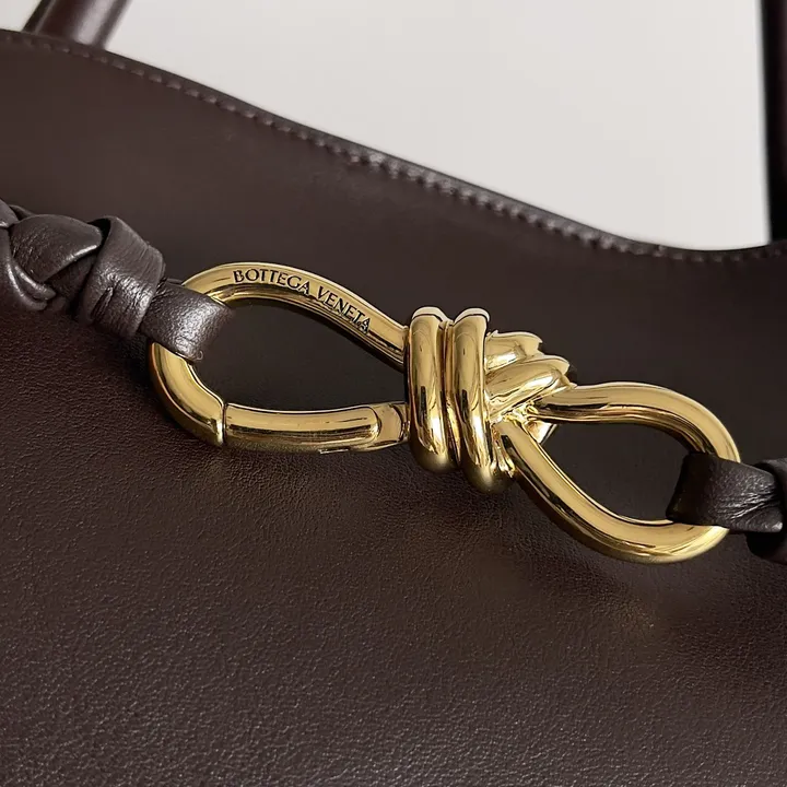 スーパーコピー ボッテガ ヴェネタ キーホルダー
