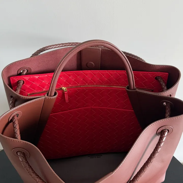 スーパーコピー ボッテガ ヴェネタ キーホルダー