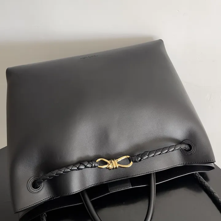 スーパーコピー ボッテガ ヴェネタ キーホルダー