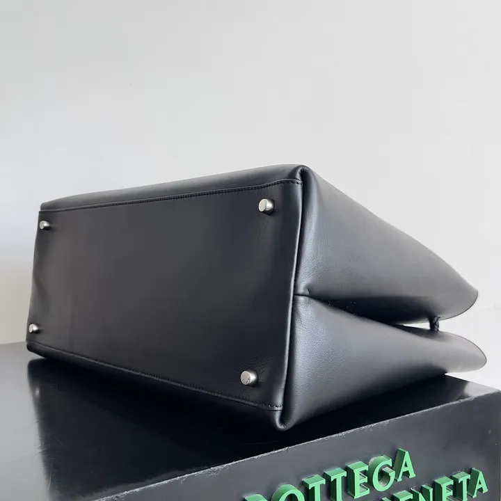 スーパーコピー ボッテガ ヴェネタ キーホルダー