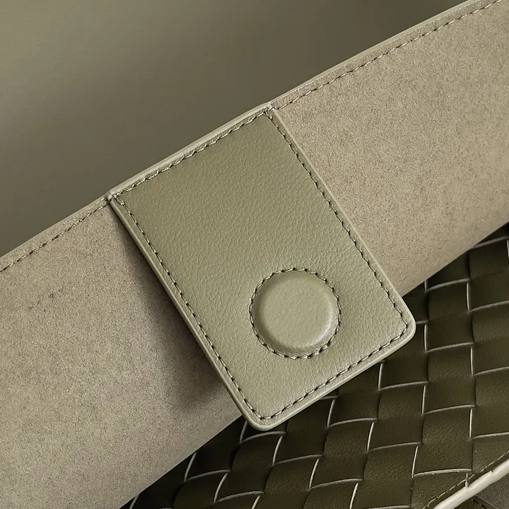 スーパーコピー ボッテガ ヴェネタ キーホルダー