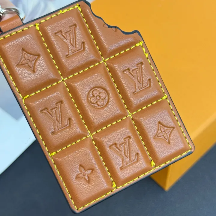 スーパーコピー ルイヴィトン キーホルダー