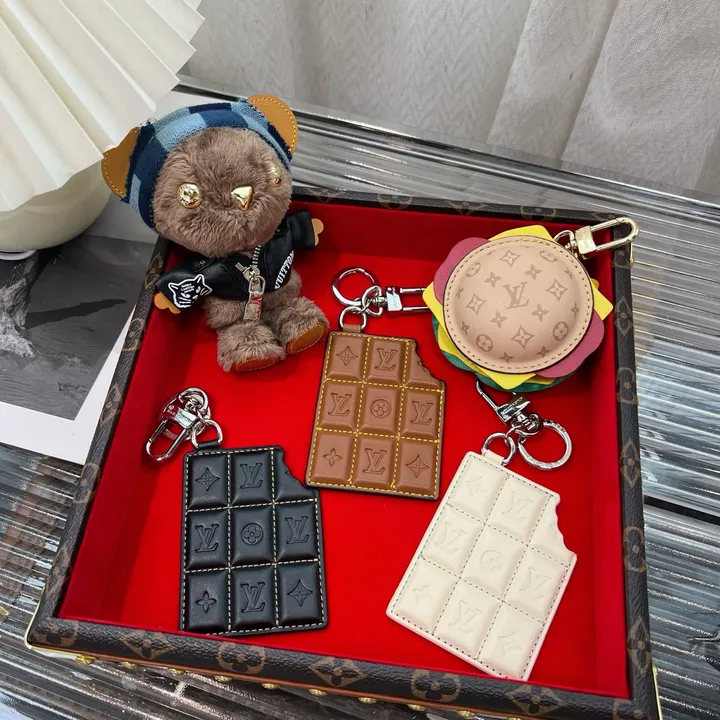 スーパーコピー ルイヴィトン キーホルダー