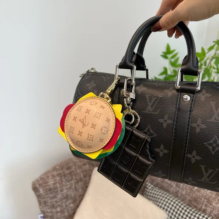 スーパーコピー ルイヴィトン キーホルダー