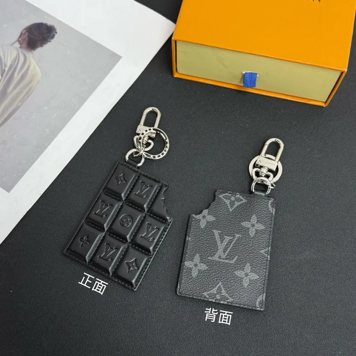 スーパーコピー ルイヴィトン キーホルダー