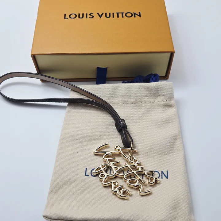 スーパーコピー ルイヴィトン キーホルダー