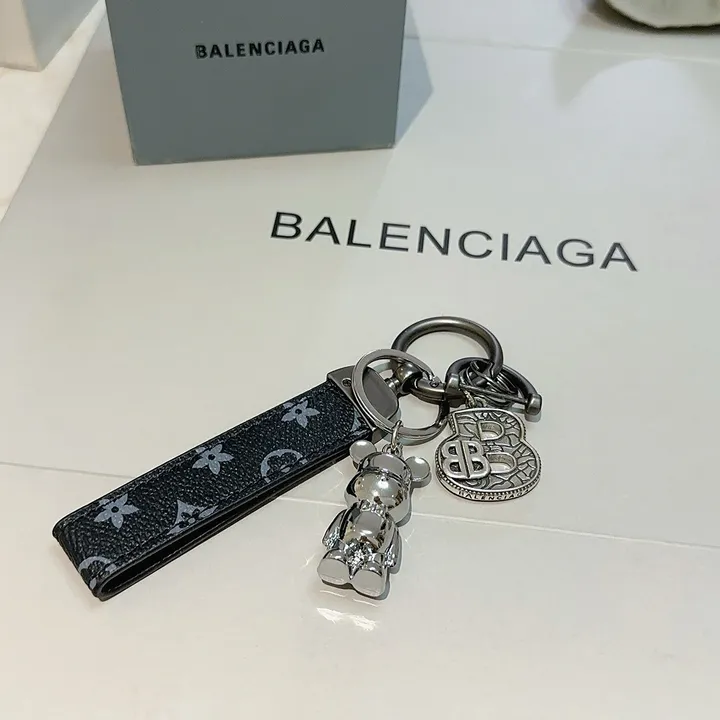 スーパーコピー バレンシアガ キーホルダー