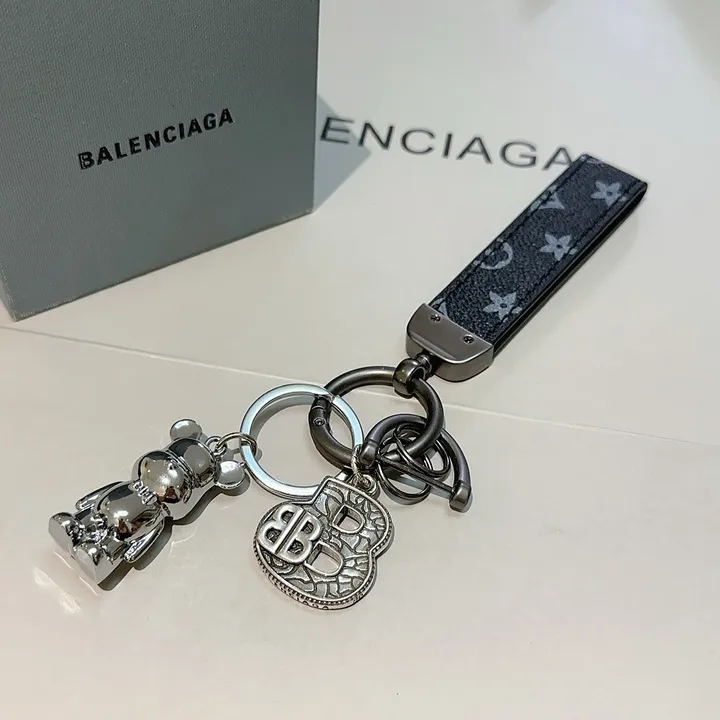 スーパーコピー バレンシアガ キーホルダー