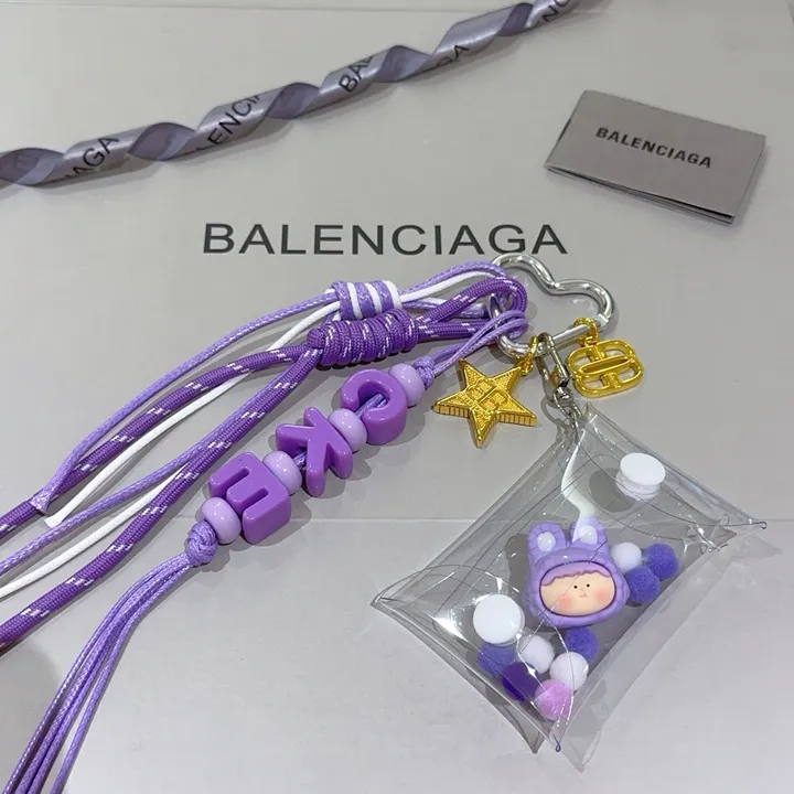 スーパーコピー バレンシアガ キーホルダー