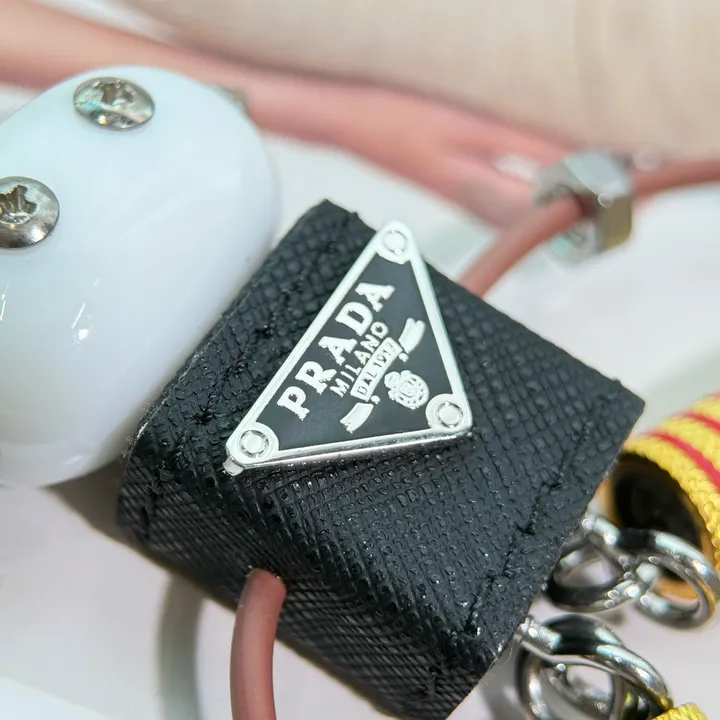 スーパーコピー プラダ キーホルダー