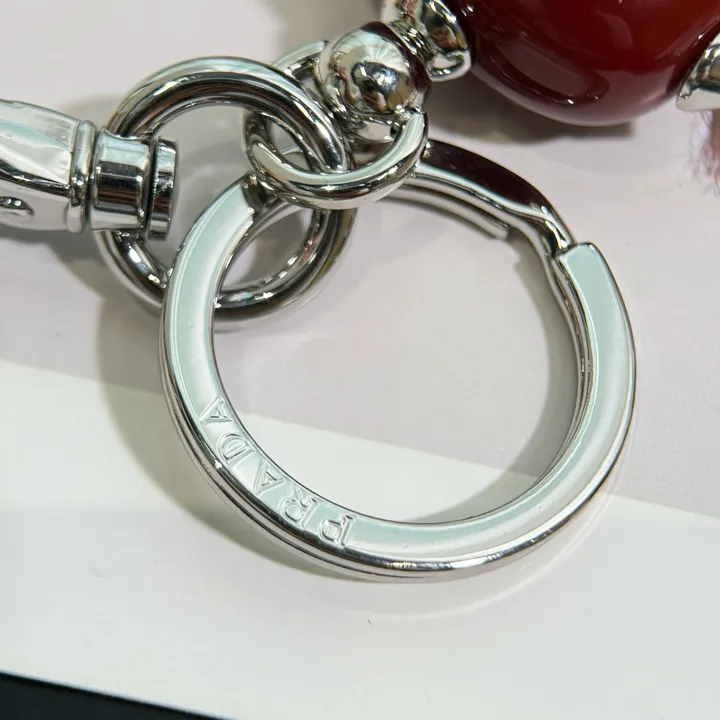 スーパーコピー プラダ キーホルダー