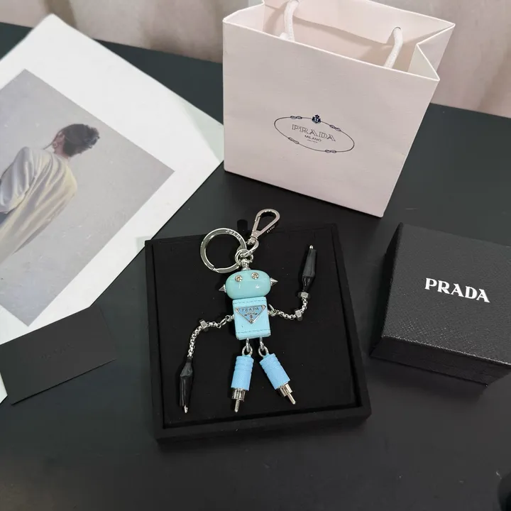 スーパーコピー プラダ キーホルダー