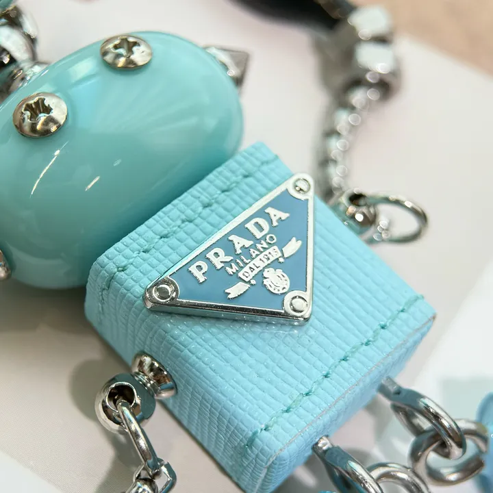 スーパーコピー プラダ キーホルダー