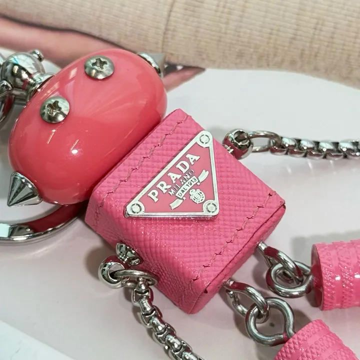 スーパーコピー プラダ キーホルダー