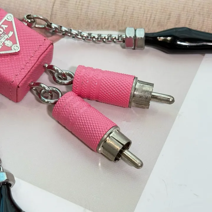 スーパーコピー プラダ キーホルダー