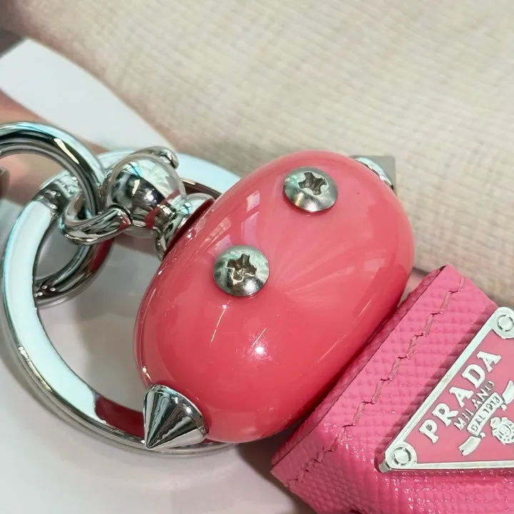 スーパーコピー プラダ キーホルダー