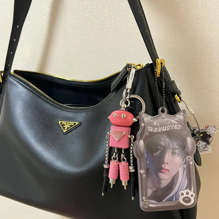 スーパーコピー プラダ キーホルダー