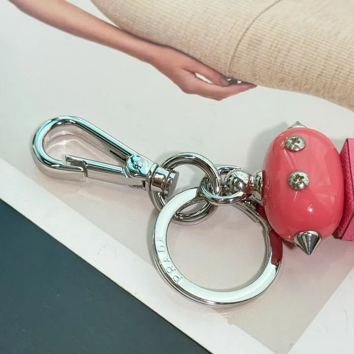 スーパーコピー プラダ キーホルダー