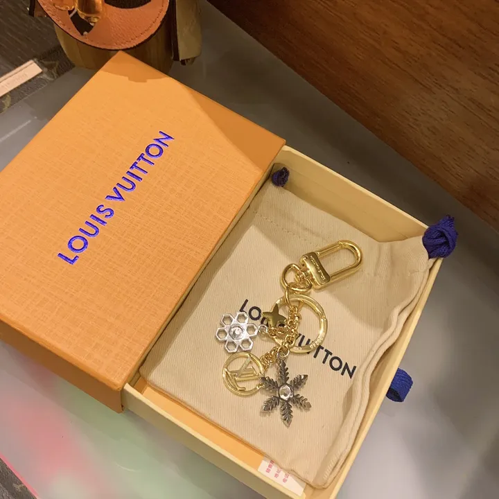 スーパーコピー ルイヴィトン キーホルダー