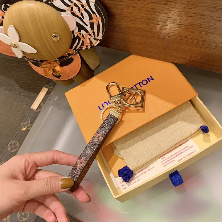 スーパーコピー ルイヴィトン キーホルダー