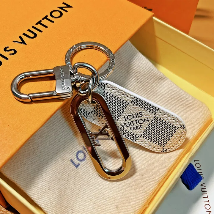 スーパーコピー ルイヴィトン キーホルダー