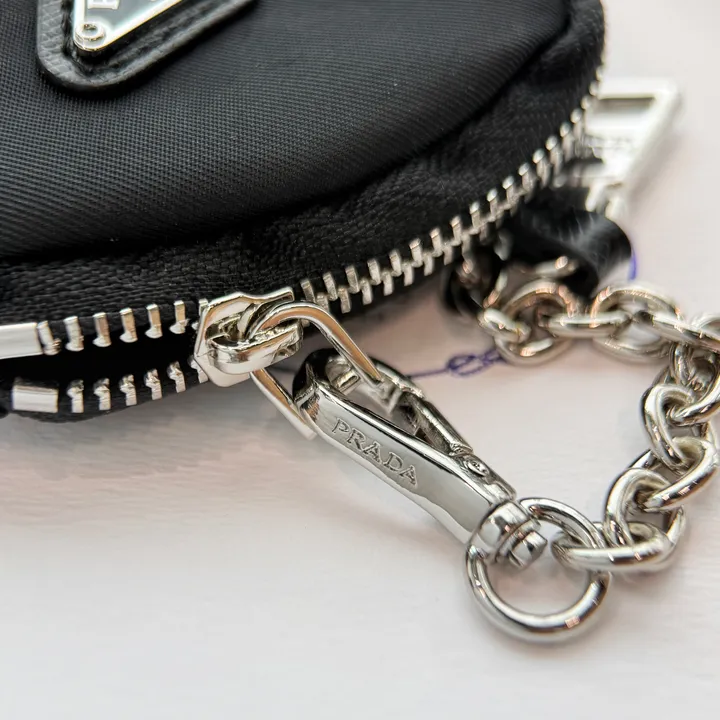スーパーコピー プラダ キーホルダー