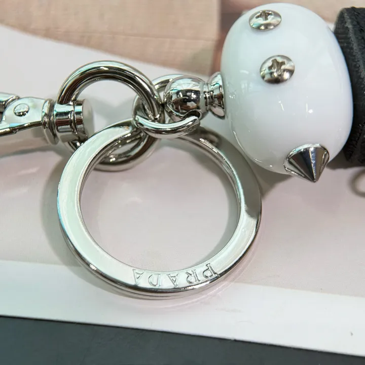 スーパーコピー プラダ キーホルダー