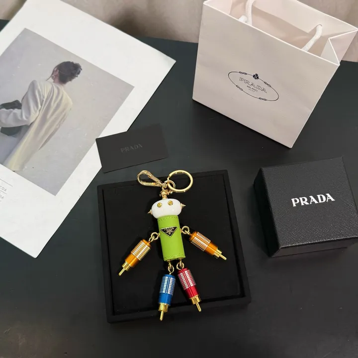 スーパーコピー プラダ キーホルダー