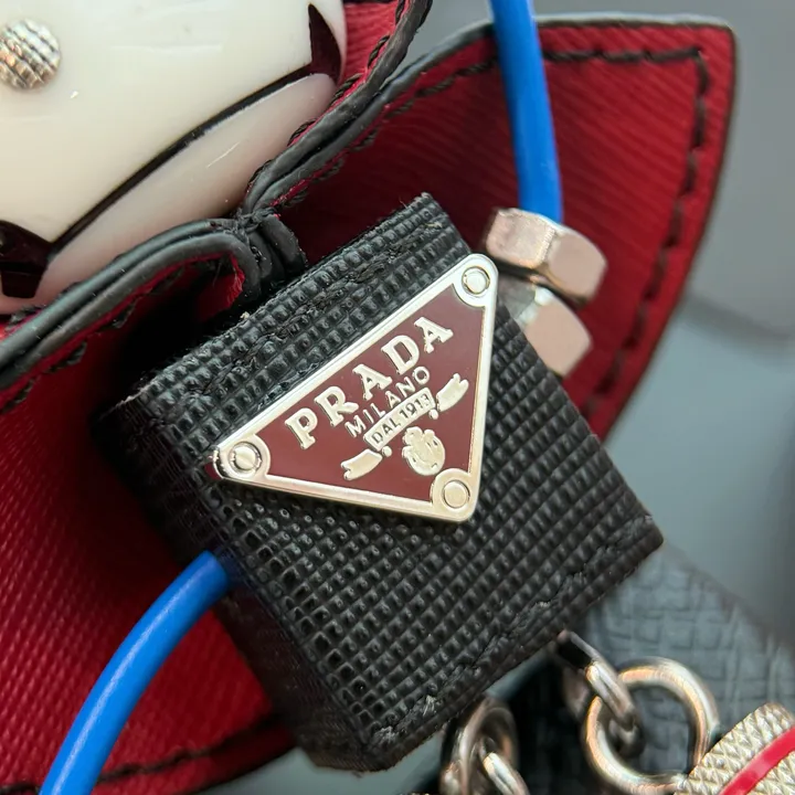 スーパーコピー プラダ キーホルダー