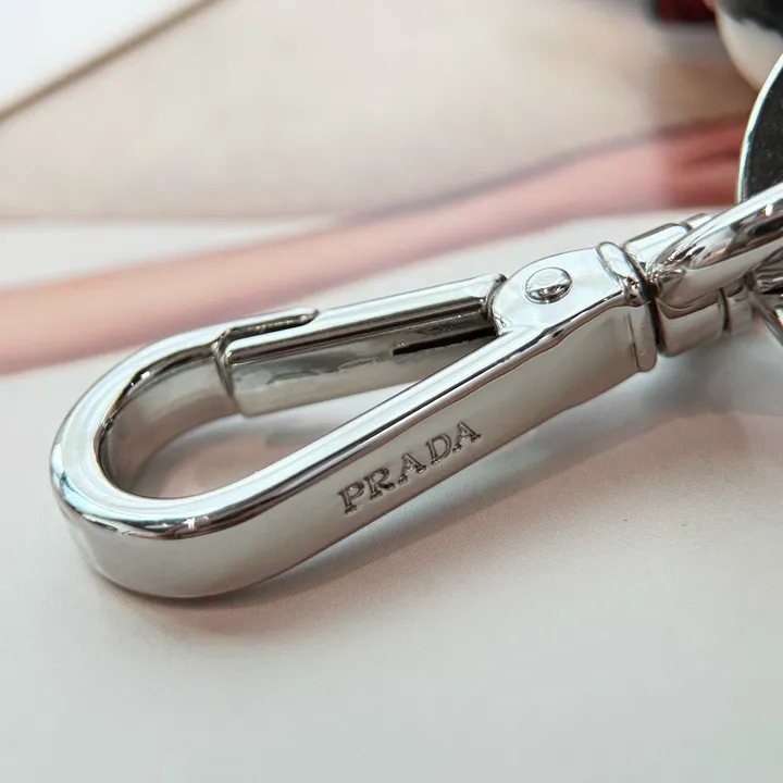 スーパーコピー プラダ キーホルダー