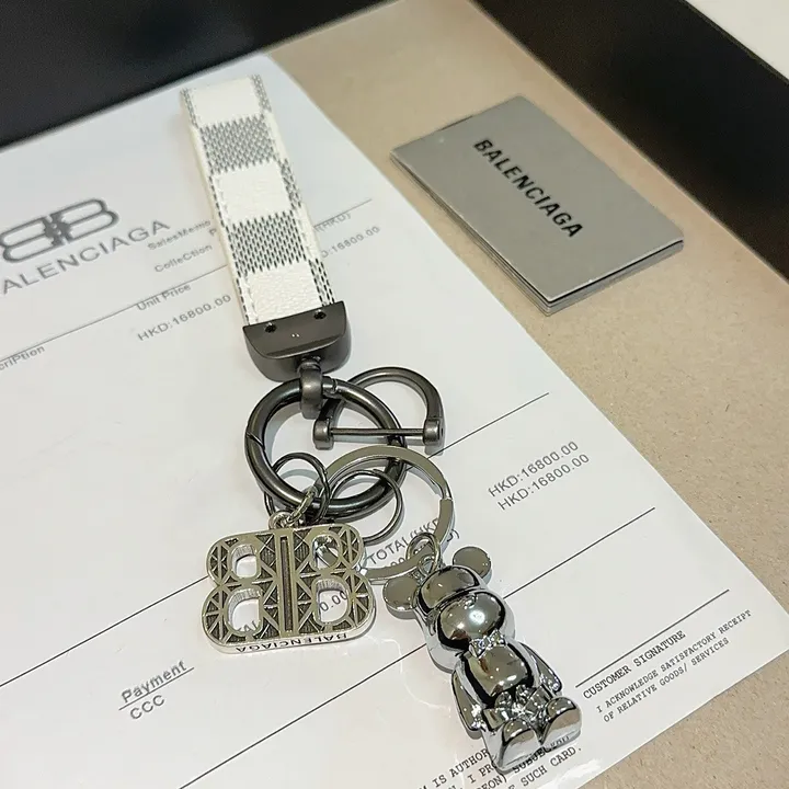 スーパーコピー バレンシアガ キーホルダー