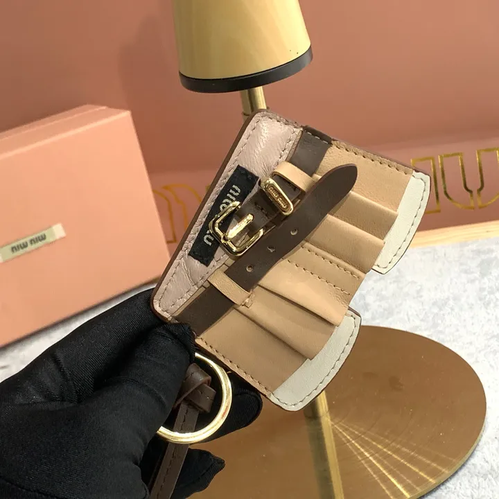 スーパーコピー ミュウミュウ キーホルダー