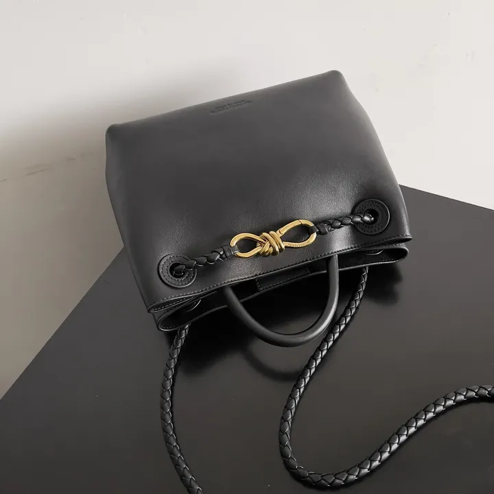 スーパーコピー ボッテガ ヴェネタ キーホルダー