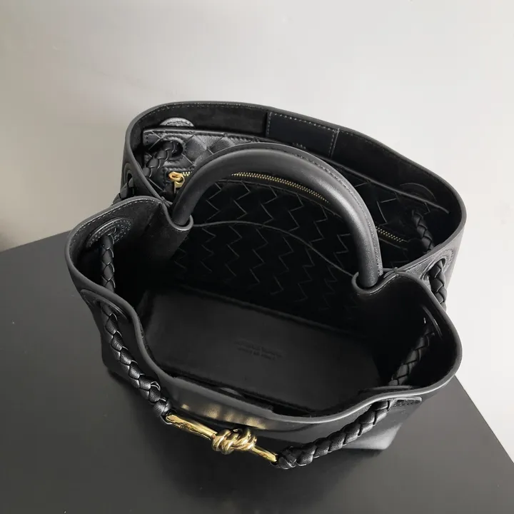 スーパーコピー ボッテガ ヴェネタ キーホルダー