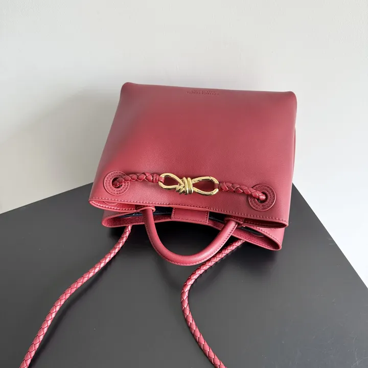 スーパーコピー ボッテガ ヴェネタ キーホルダー