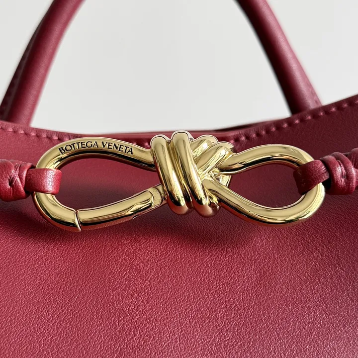 スーパーコピー ボッテガ ヴェネタ キーホルダー