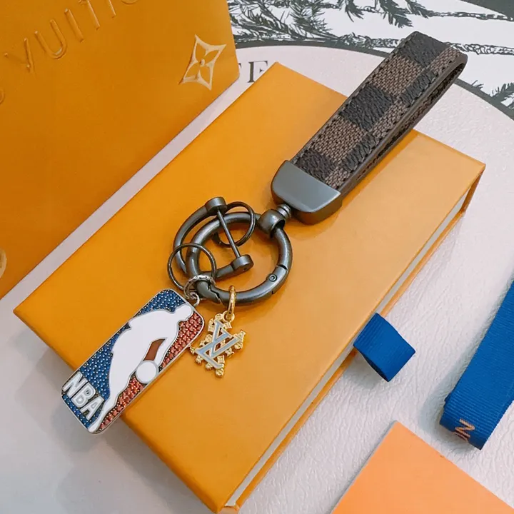 スーパーコピー ルイヴィトン キーホルダー