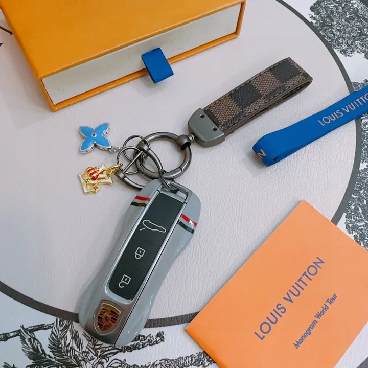 スーパーコピー ルイヴィトン キーホルダー